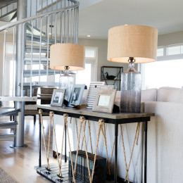coastal haven design | coastalhavendesign.com | table with lamps and picture decor
